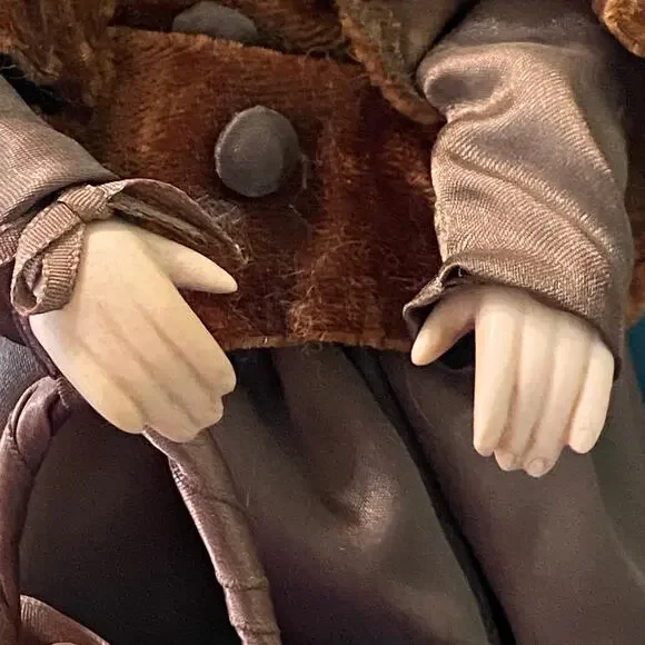 Vtg Porcelain Doll Brown Eyes Lashes Brunette Wavy Hair Shoes Umbrella Stand - Picture 9 of 13